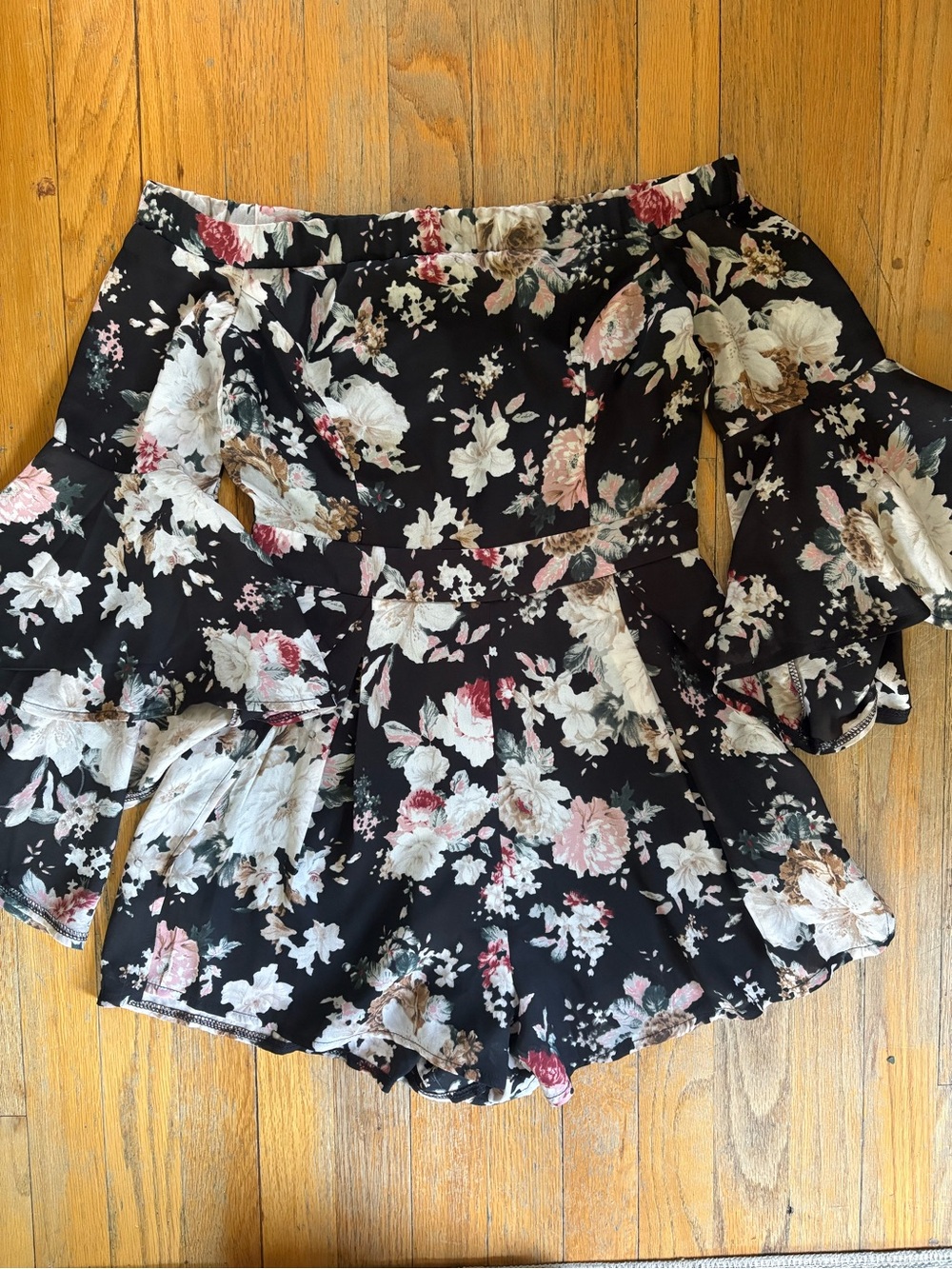 RUMOR boutique -Floral Off-Shoulder Romper with Bell Sleeves